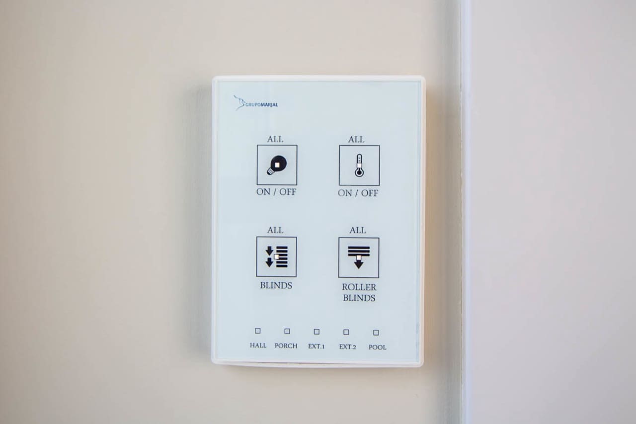 3 sovrum Villa till salu i Las Colinas Golf med pool garage - 1 050 000 € (Ref: 7437813)