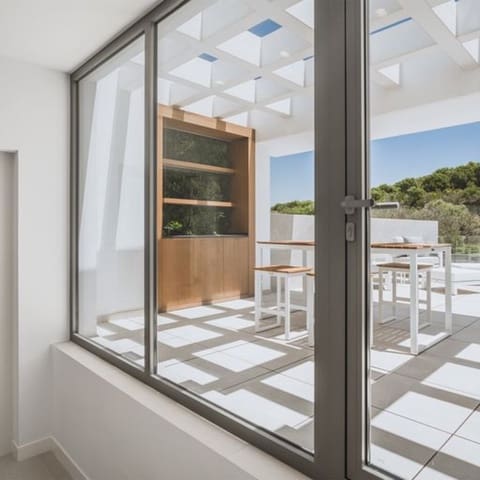 4 sypialnia Willa na sprzedaż w New Golden Mile, Estepona z basenem - 2 250 000 € (Ref: 7706727)