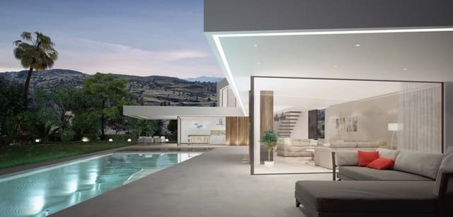 Chalet de 4 habitaciones en Solymar, Benalmádena en venta con piscina - 1.500.000 € (Ref: 7706729)