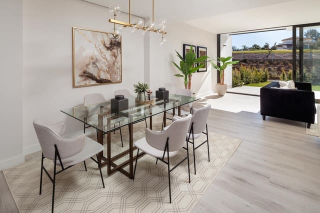 3 soverom Villa til salgs i Sotogrande, San Roque med svømmebasseng - € 520 000 (Ref: 7706839)