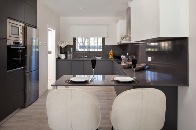 3 soverom Villa til salgs i Sotogrande, San Roque med svømmebasseng - € 520 000 (Ref: 7706839)