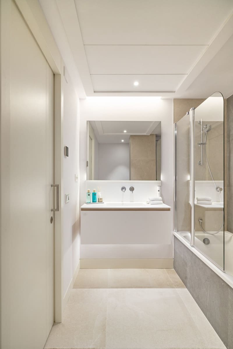 3 bedroom Apartment for sale in Marbella with pool - € 2,550,000 (Ref: 7706848)