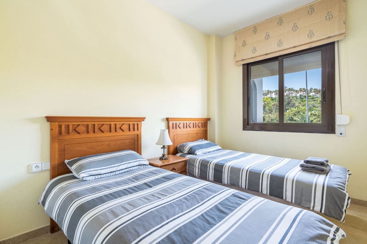 2 bedroom Apartment for sale in La Duquesa / Puerto de la Duquesa