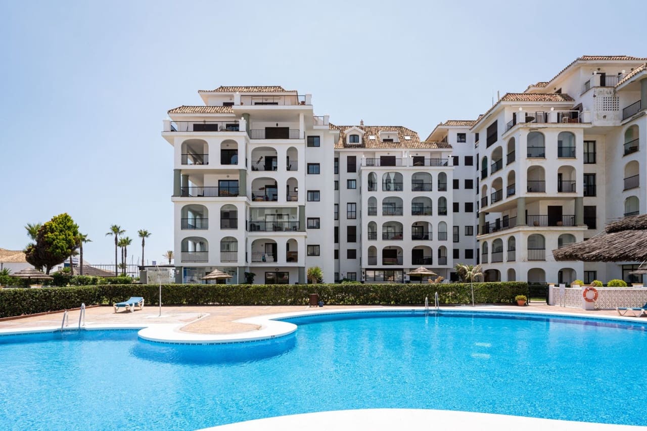 2 bedroom Apartment for sale in La Duquesa / Puerto de la Duquesa