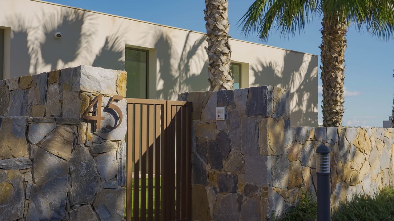 4 soveværelse Villa til salg i Las Colinas Golf med swimmingpool garage - € 1.830.000 (Ref: 7978079)