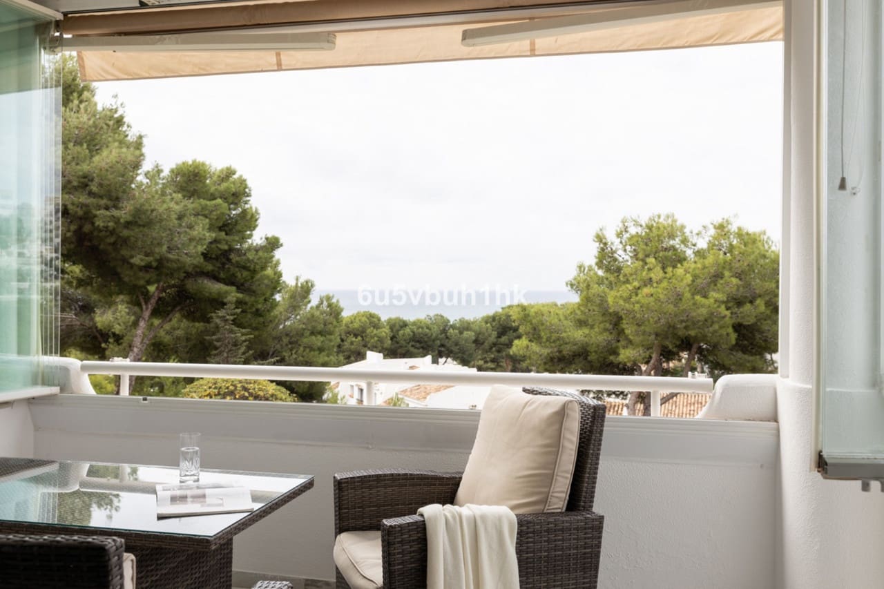 2 bedroom Apartment for sale in Miraflores, Mijas with pool € 260,000