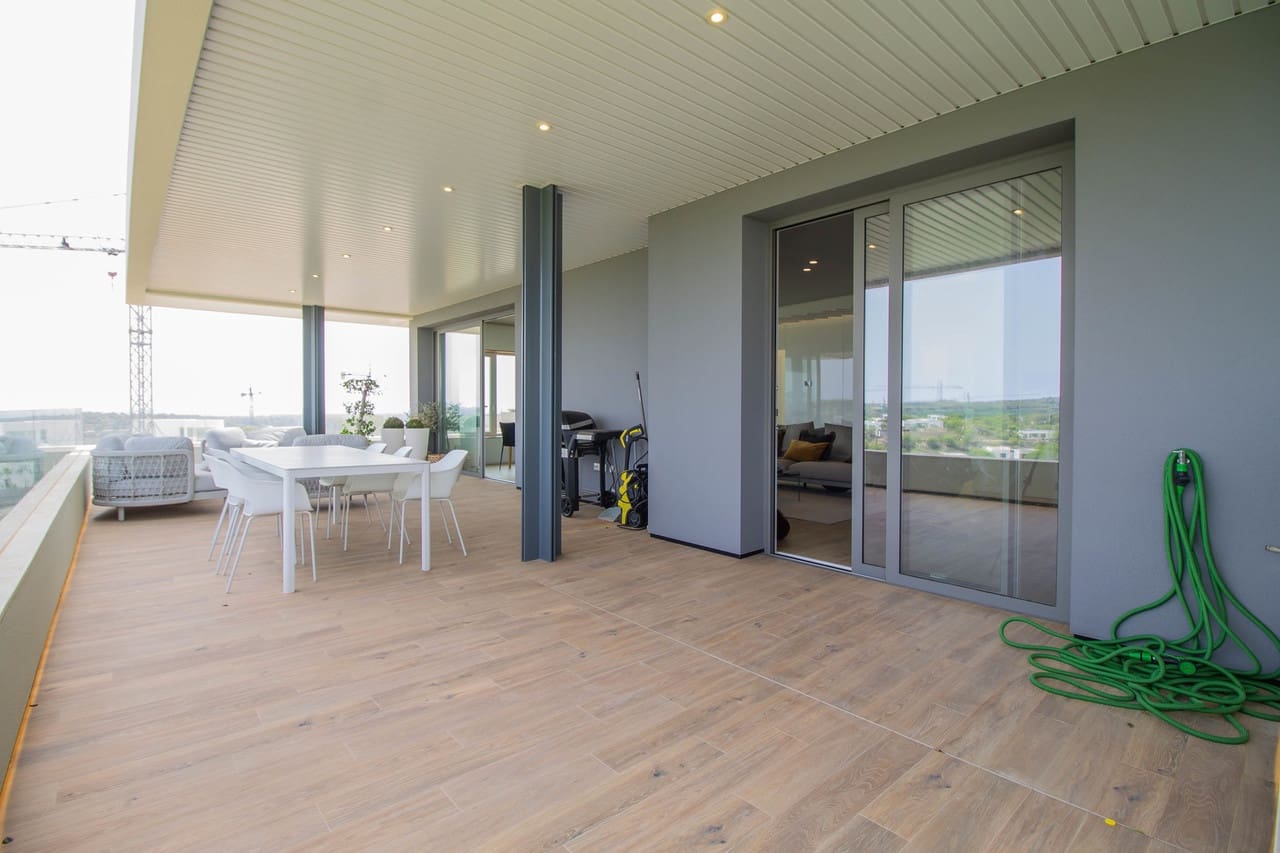 3 sovrum Lägenhet till salu i Las Colinas Golf med pool garage - 859 000 € (Ref: 8013696)