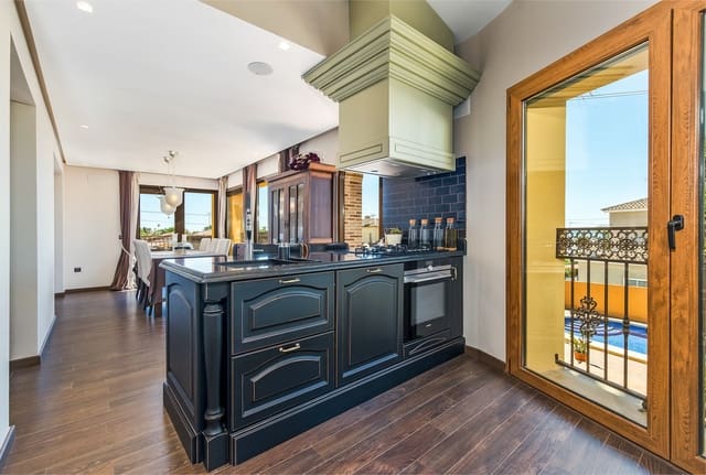 4 soverom Villa til salgs i Ciudad Quesada, Rojales med svømmebasseng - € 895 000 (Ref: 8090603)