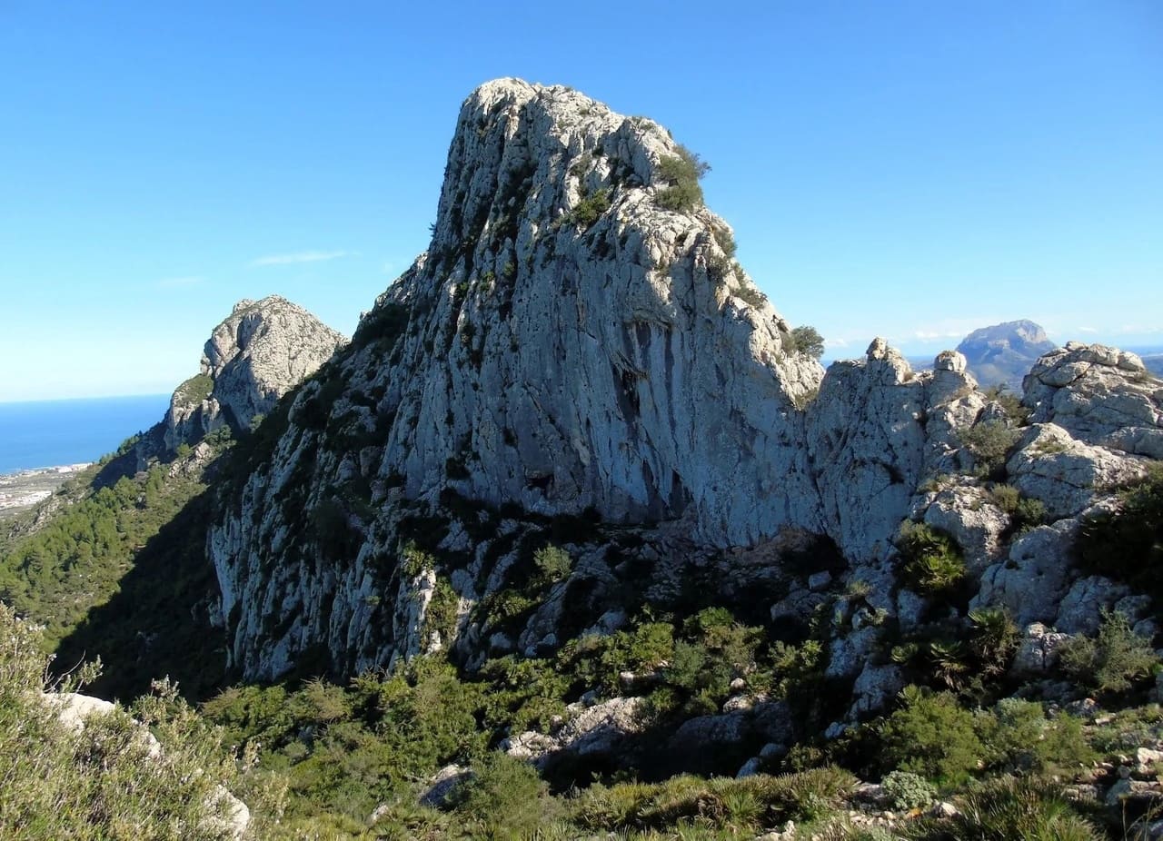 2 bedroom Townhouse for sale in Denia with pool garage - € 338,000 (Ref: 8110173)