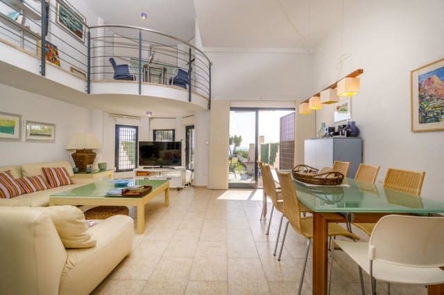 4 soverom Hus til salgs i Cabo Roig, Orihuela med svømmebasseng garasje - € 675 000 (Ref: 8134404)