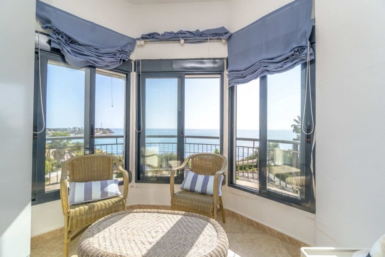 4 camera da letto Casa in vendita in Cabo Roig con piscina garage - 675.000 € (Rif: 8134404)