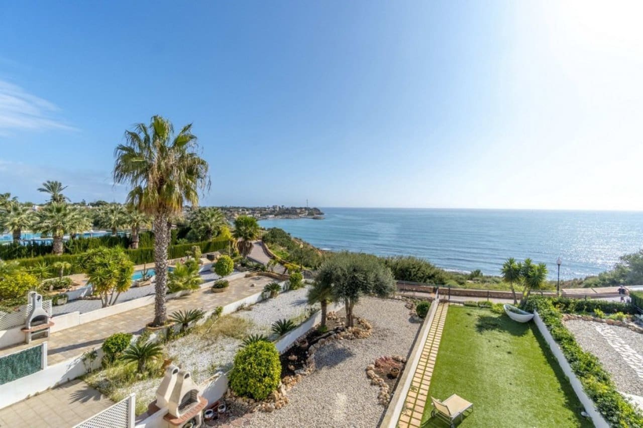 4 camera da letto Casa in vendita in Cabo Roig con piscina garage - 675.000 € (Rif: 8134404)