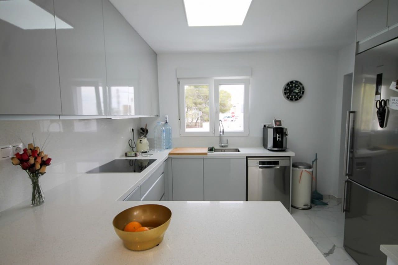 3 slaapkamer Villa te koop in Villamartin met zwembad garage - € 449.000 (Ref: 8188860)