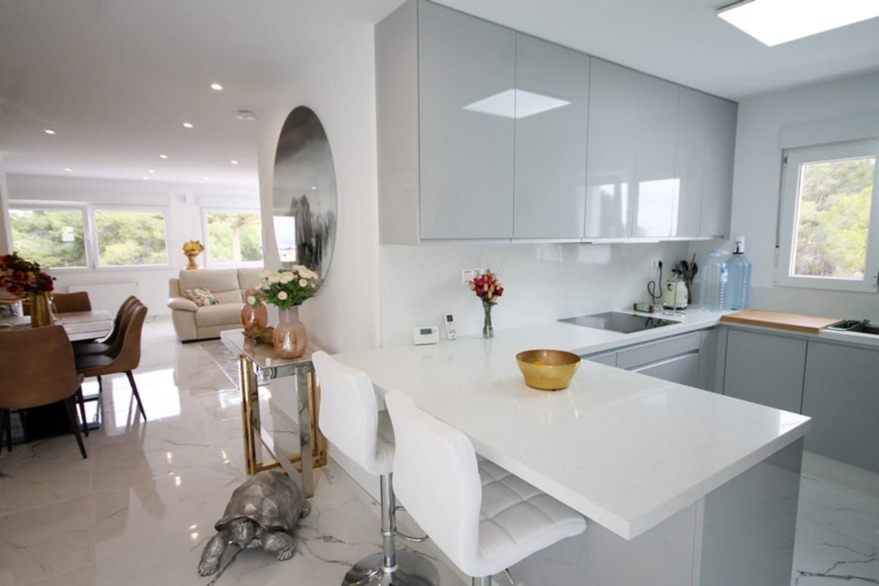 3 slaapkamer Villa te koop in Villamartin met zwembad garage - € 449.000 (Ref: 8188860)