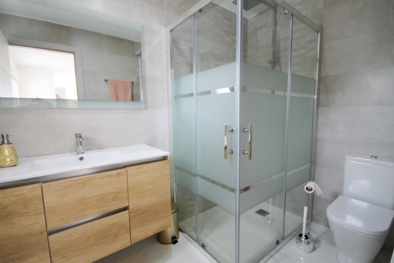 3 slaapkamer Villa te koop in Villamartin met zwembad garage - € 449.000 (Ref: 8188860)