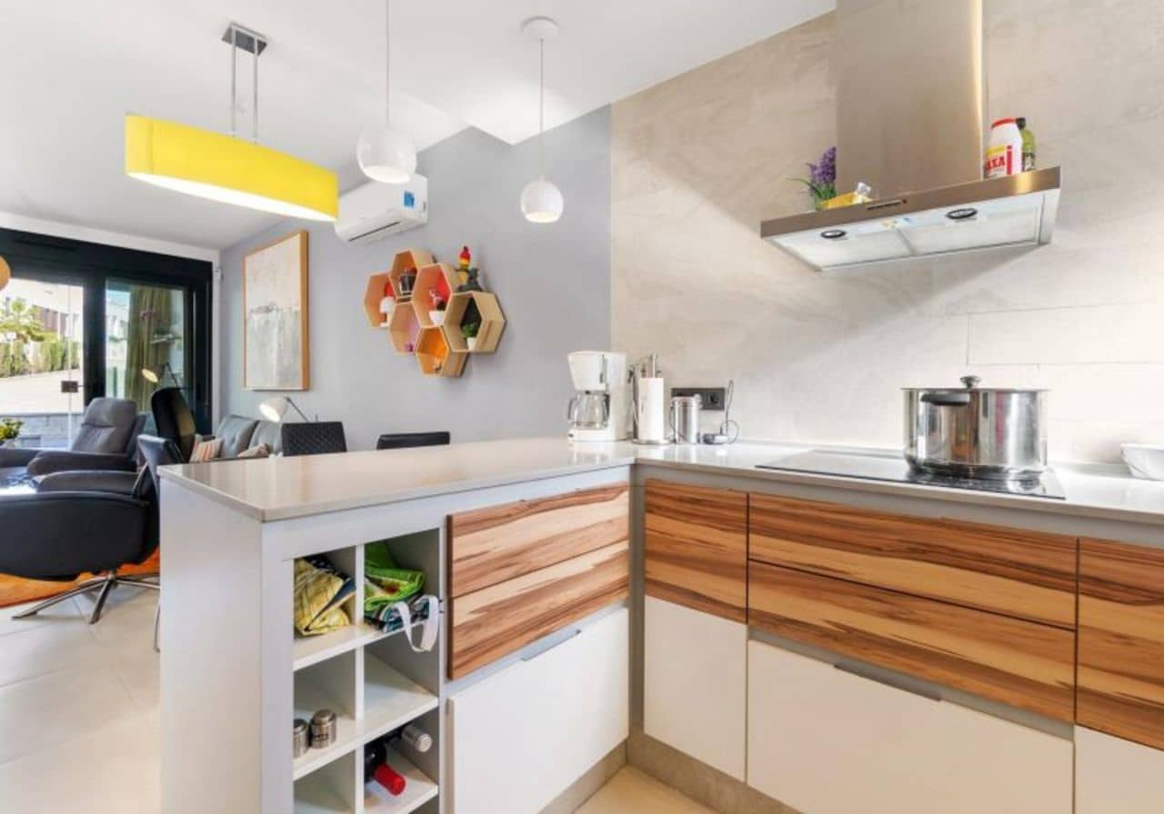 2 chambre Appartement à vendre à Torrevieja avec piscine - 285 000 € (Ref: 8249770)