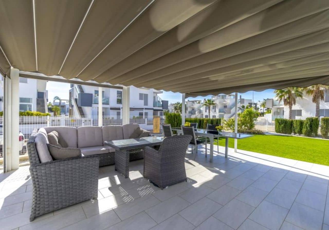 2 chambre Appartement à vendre à Torrevieja avec piscine - 285 000 € (Ref: 8249770)