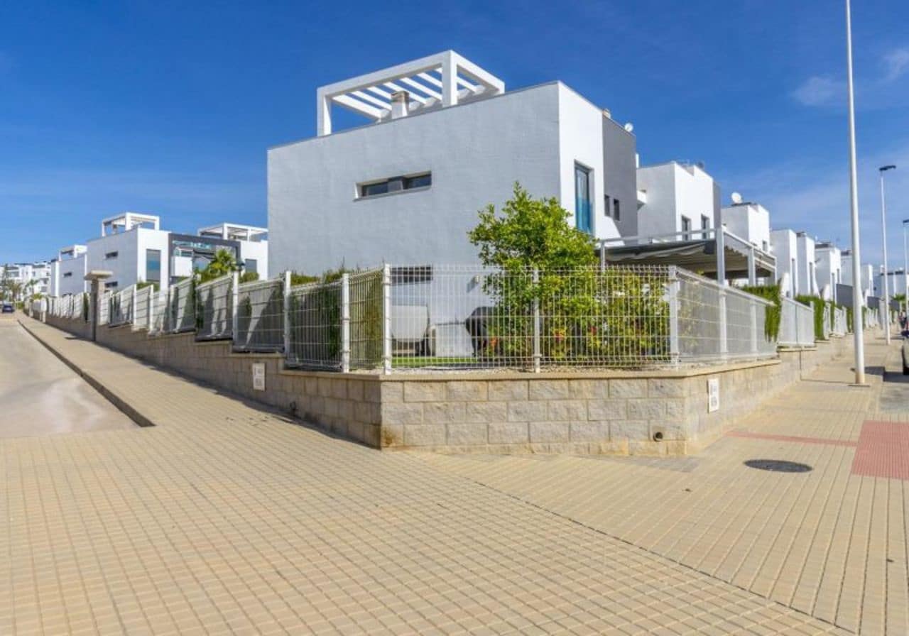 2 chambre Appartement à vendre à Torrevieja avec piscine - 285 000 € (Ref: 8249770)
