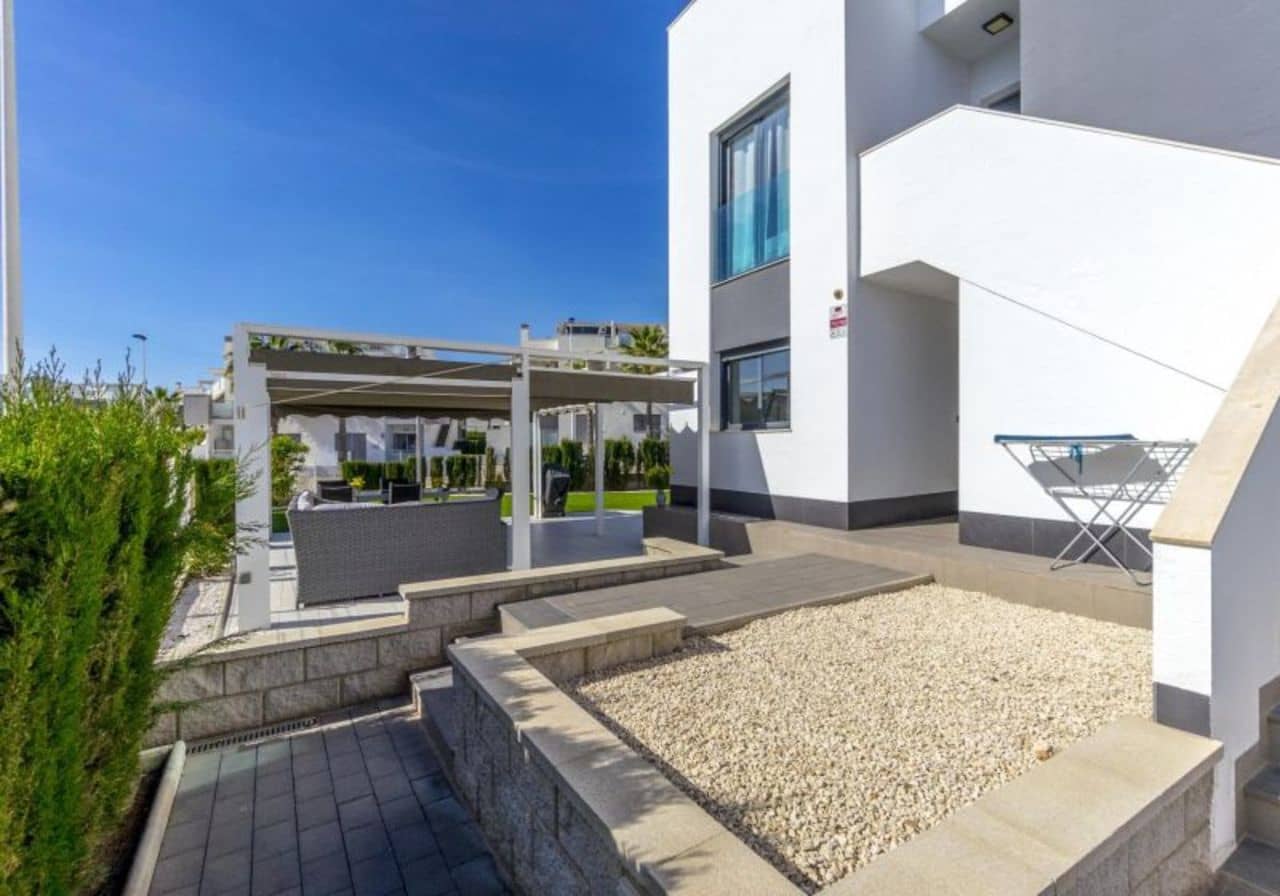 2 chambre Appartement à vendre à Torrevieja avec piscine - 285 000 € (Ref: 8249770)