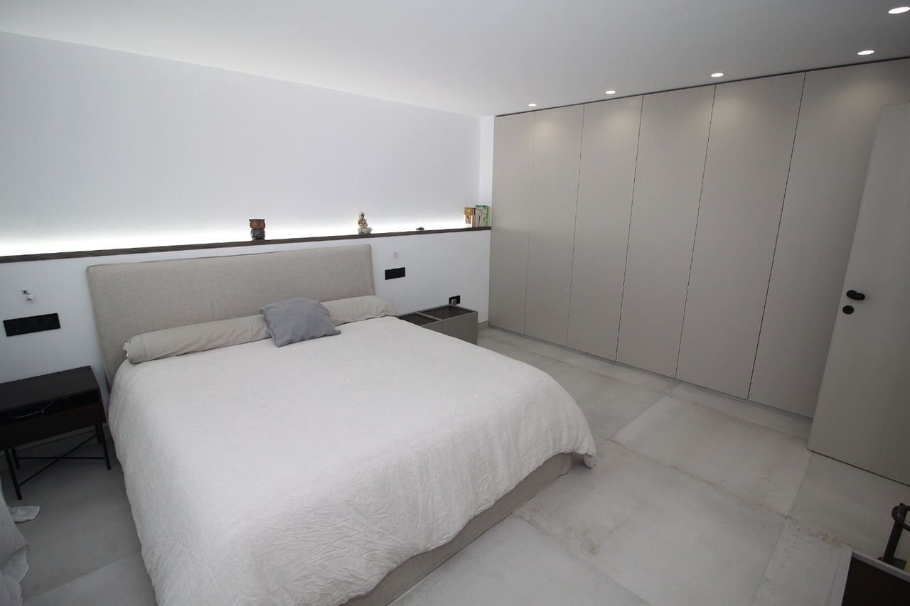 4 slaapkamer Villa te koop in San Pedro del Pinatar met zwembad garage - € 480.000 (Ref: 8249818)