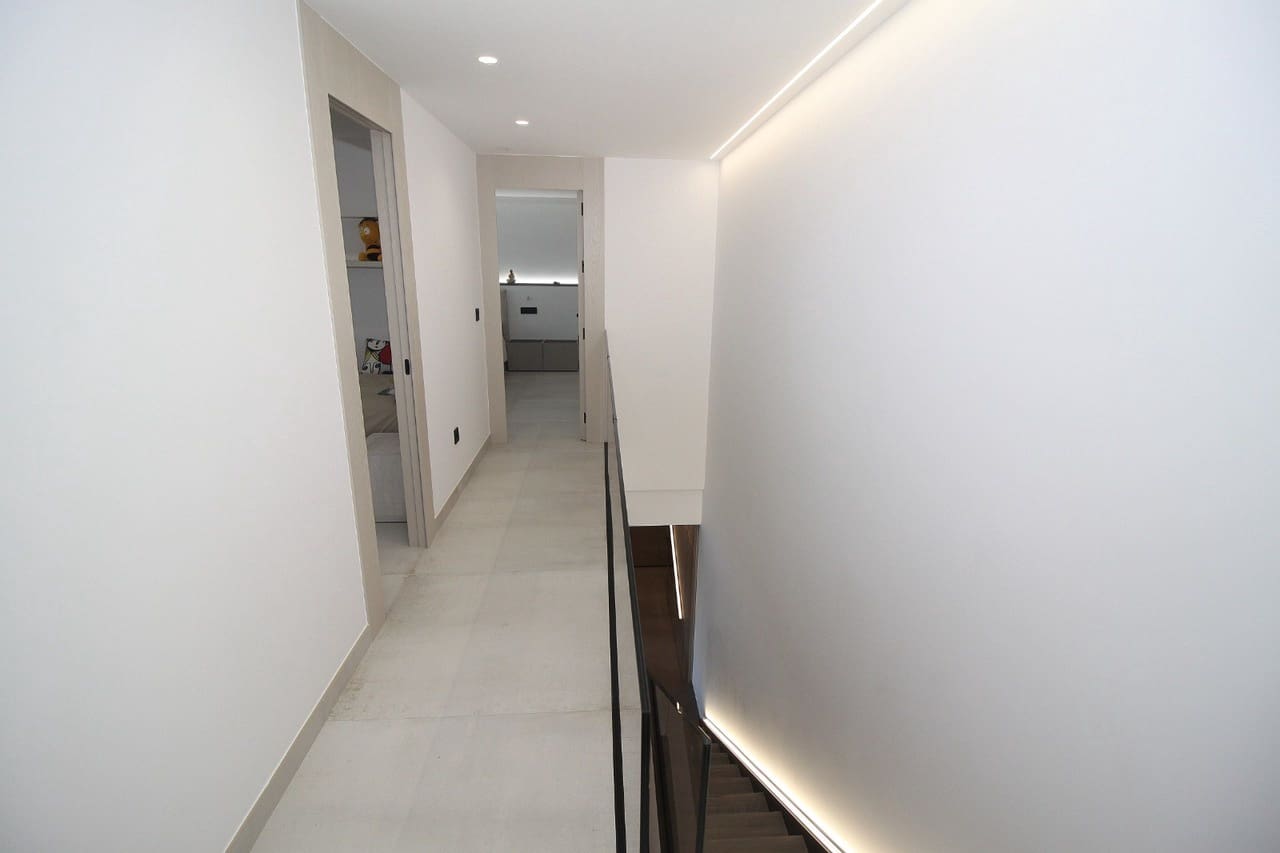 4 slaapkamer Villa te koop in San Pedro del Pinatar met zwembad garage - € 480.000 (Ref: 8249818)