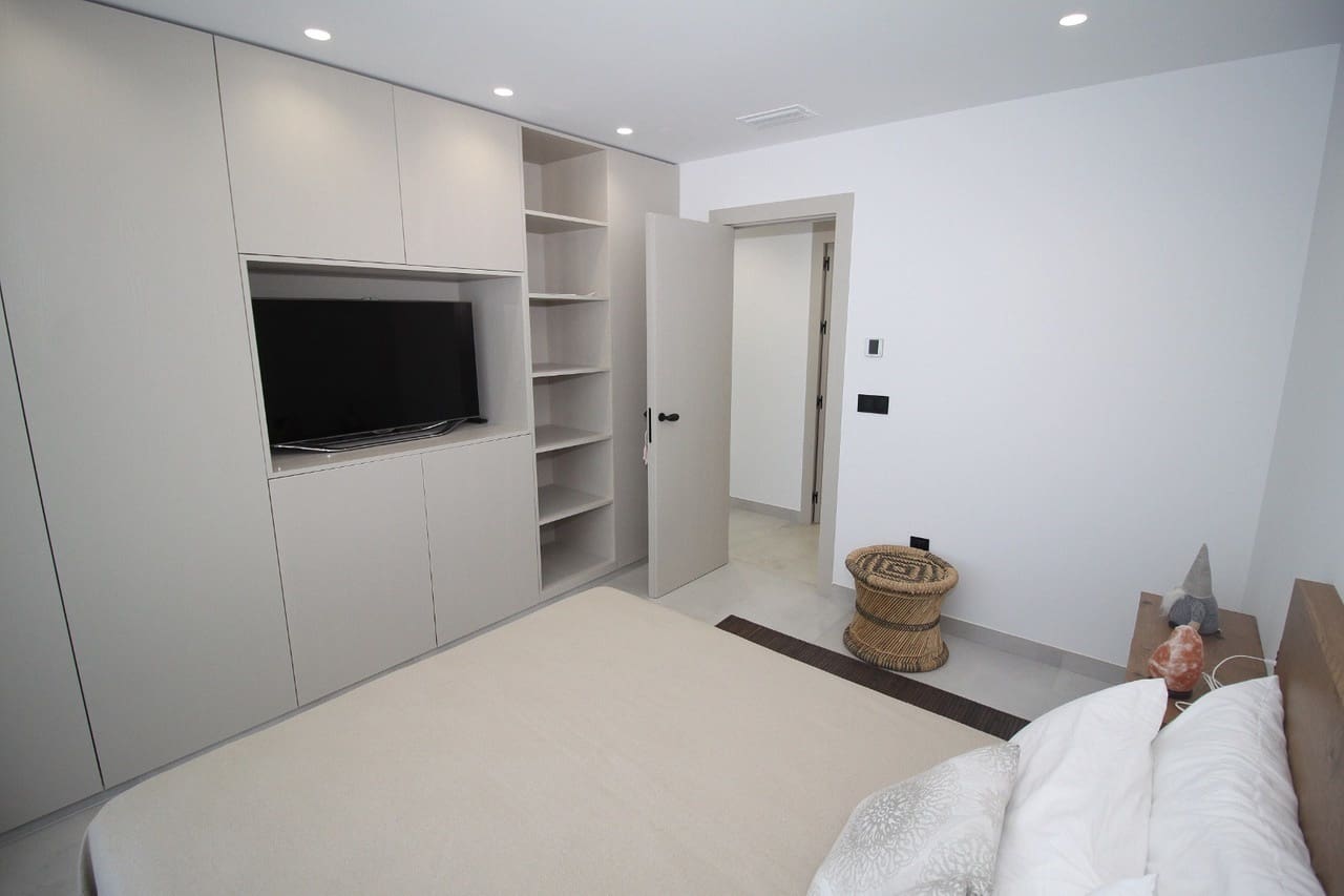 4 slaapkamer Villa te koop in San Pedro del Pinatar met zwembad garage - € 480.000 (Ref: 8249818)