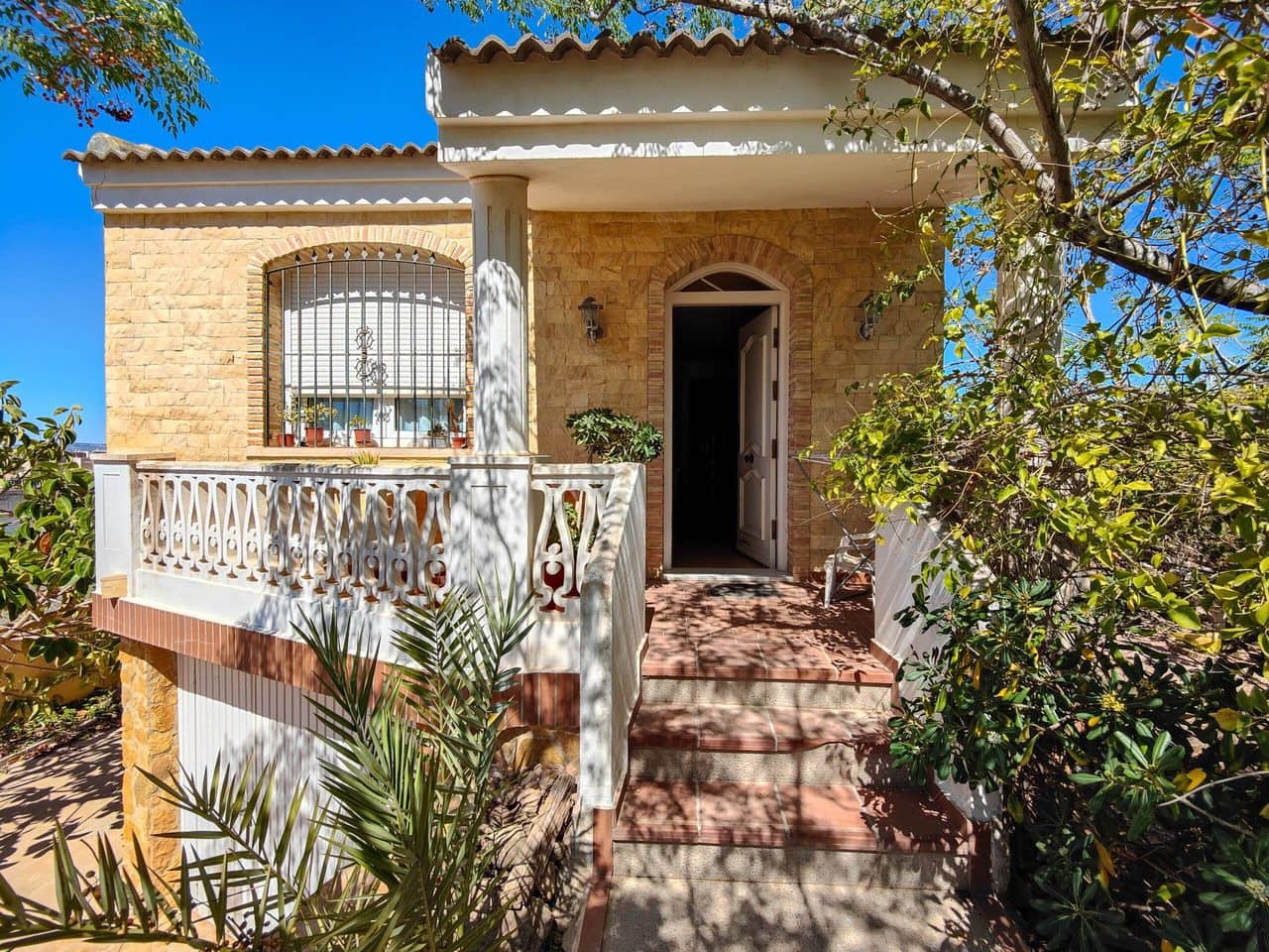 2 slaapkamer Villa te koop in Torrevieja met garage - € 469.000 (Ref: 8273971)