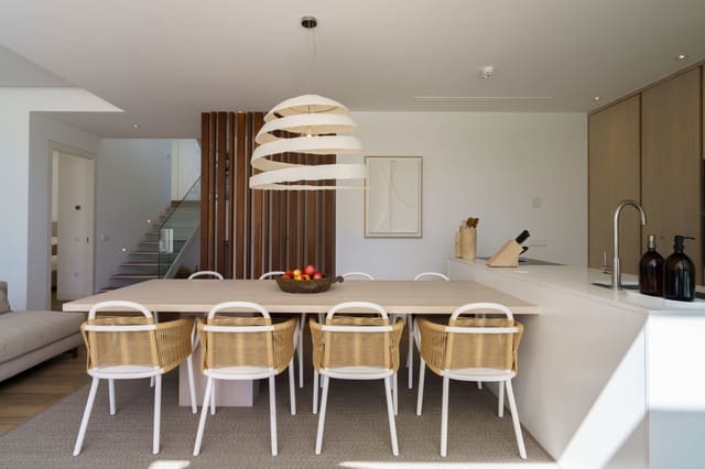 5 quarto Moradia para venda em Las Colinas Golf, Orihuela com piscina garagem - 2 050 000 € (Ref: 8342816)