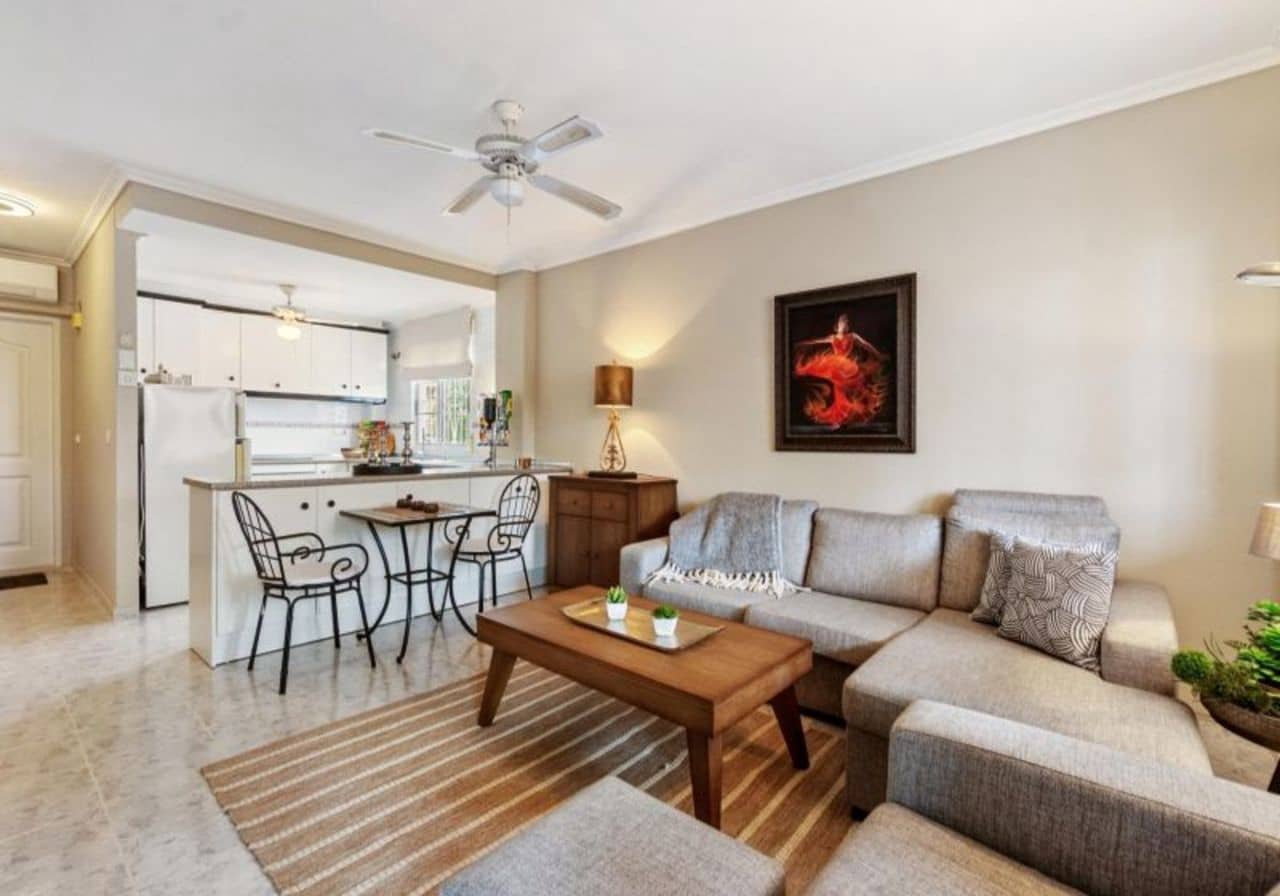 3 soverom Leilighet til salgs i Torrevieja med svømmebasseng - € 215 000 (Ref: 8508795)