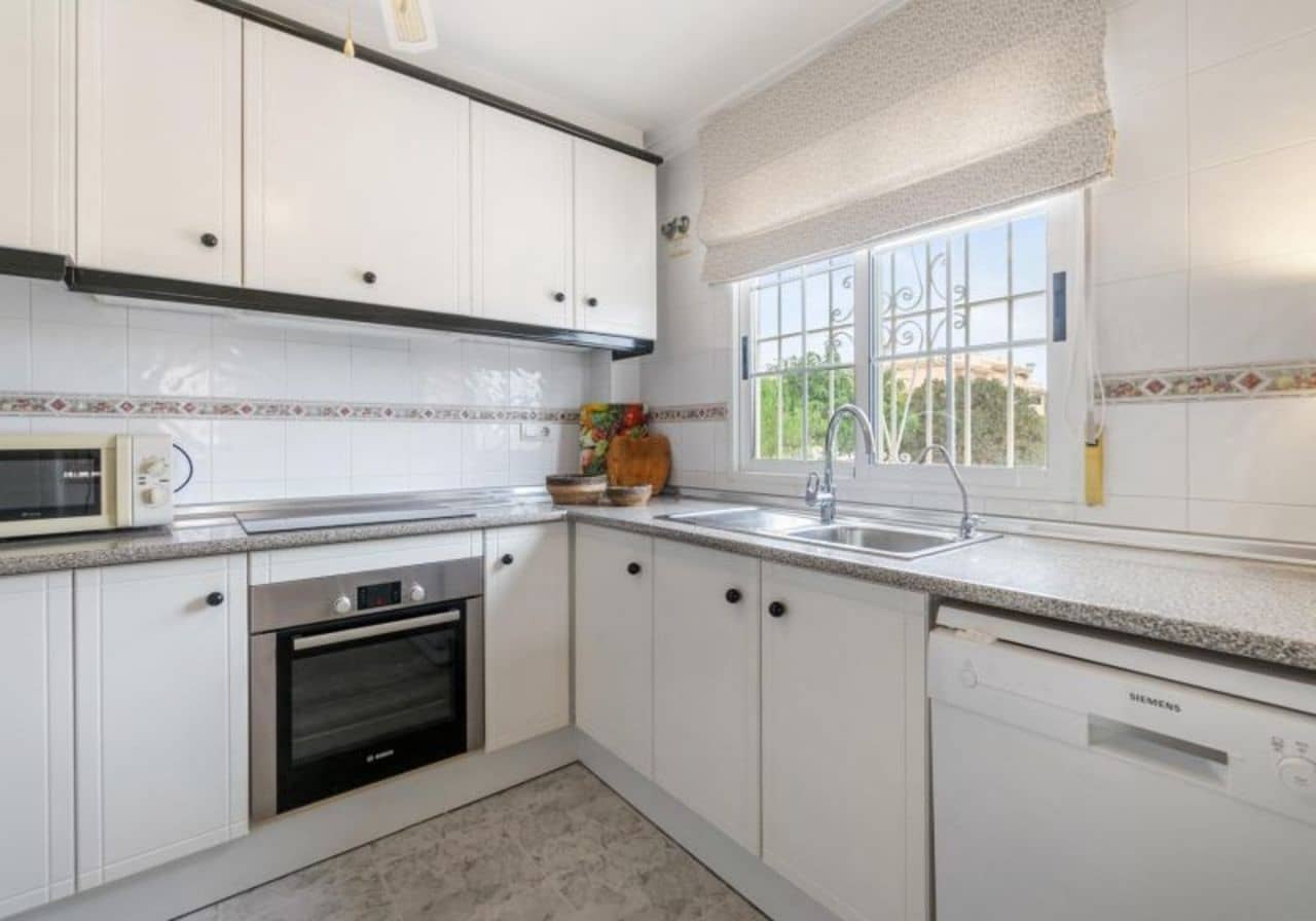 3 soverom Leilighet til salgs i Torrevieja med svømmebasseng - € 215 000 (Ref: 8508795)