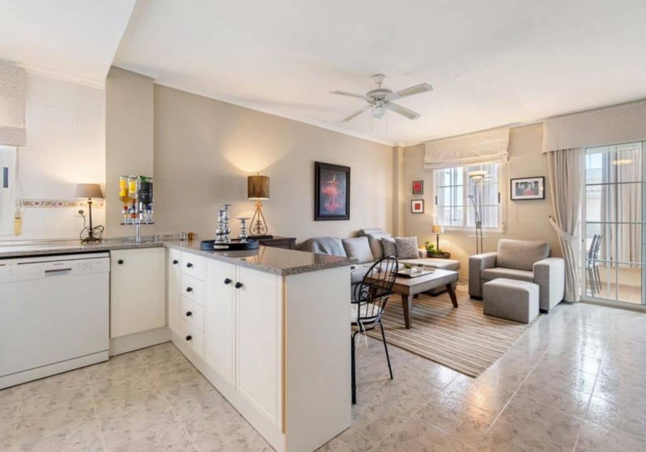 3 soverom Leilighet til salgs i Torrevieja med svømmebasseng - € 215 000 (Ref: 8508795)