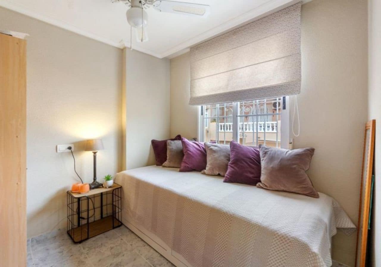 3 soverom Leilighet til salgs i Torrevieja med svømmebasseng - € 215 000 (Ref: 8508795)