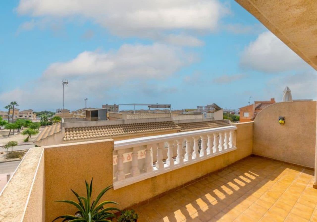 3 soverom Leilighet til salgs i Torrevieja med svømmebasseng - € 215 000 (Ref: 8508795)