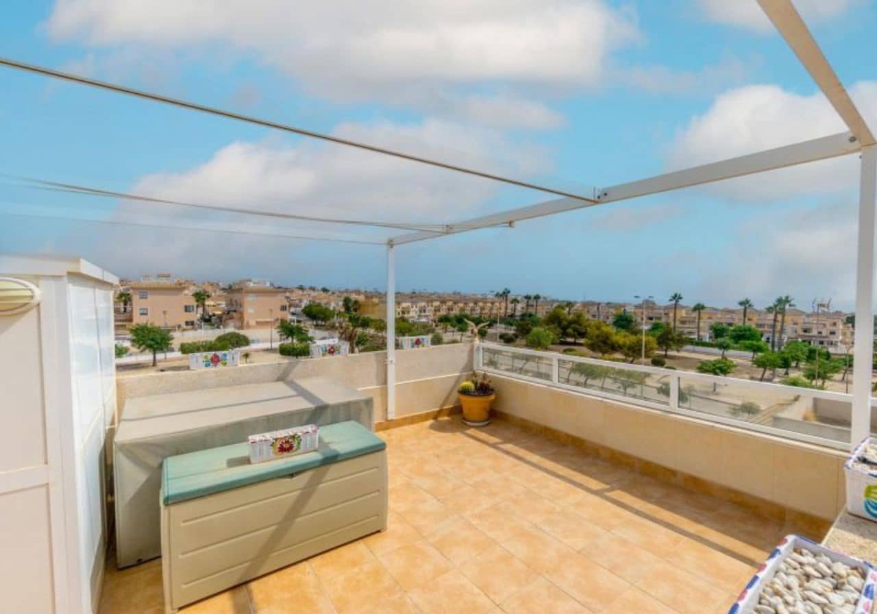 3 soverom Leilighet til salgs i Torrevieja med svømmebasseng - € 215 000 (Ref: 8508795)