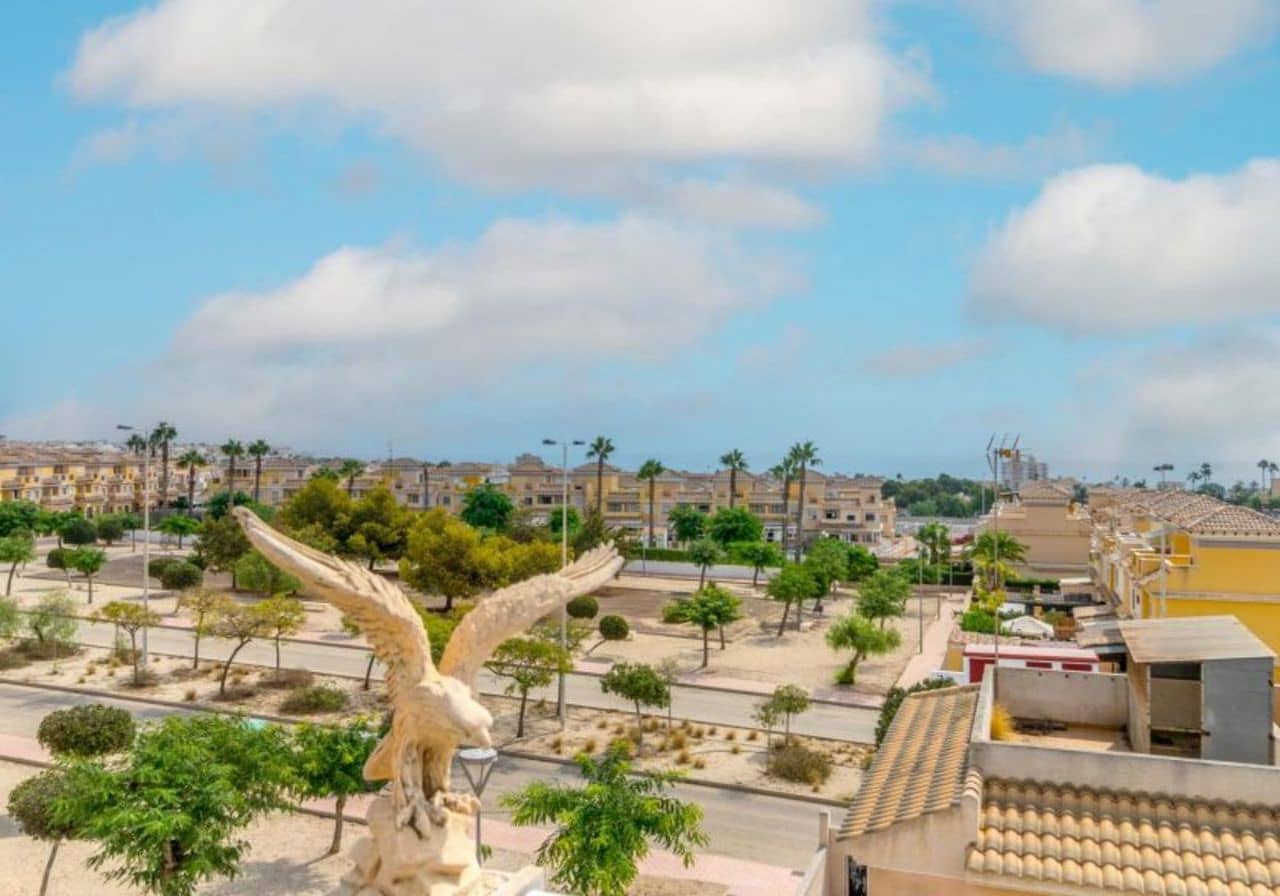 3 soverom Leilighet til salgs i Torrevieja med svømmebasseng - € 215 000 (Ref: 8508795)