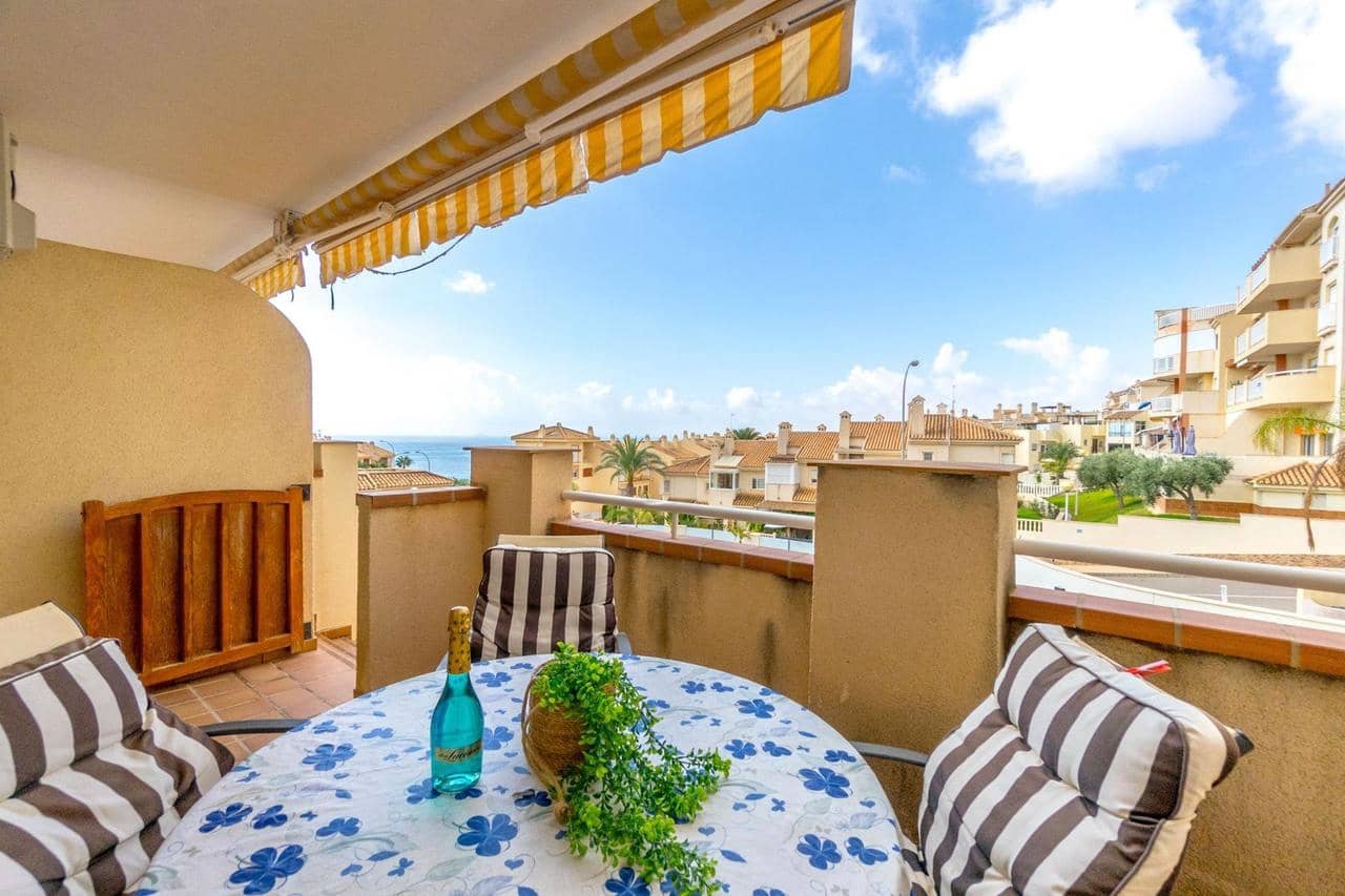 2 slaapkamer Appartement te koop in Cabo Roig met zwembad - € 245.000 (Ref: 8510036)