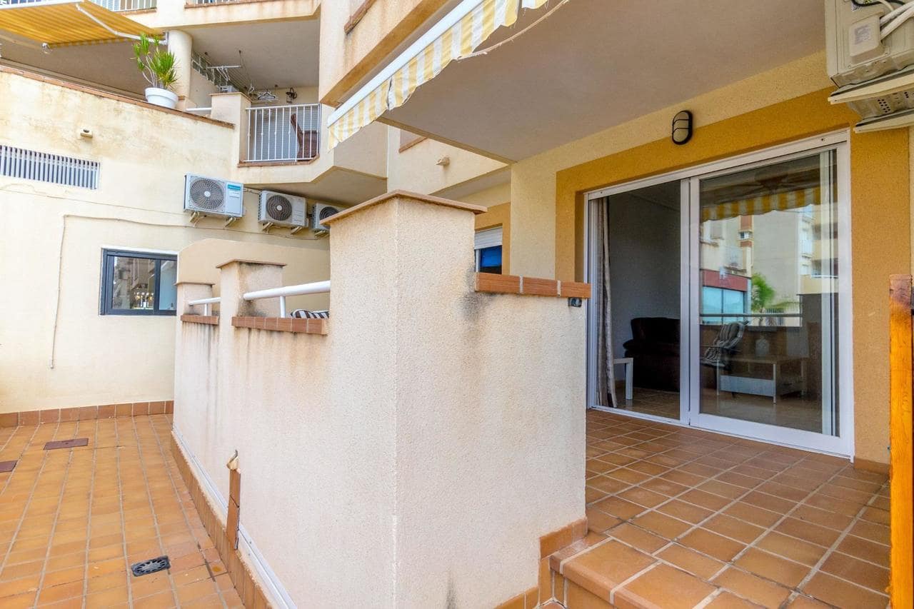 2 slaapkamer Appartement te koop in Cabo Roig met zwembad - € 245.000 (Ref: 8510036)