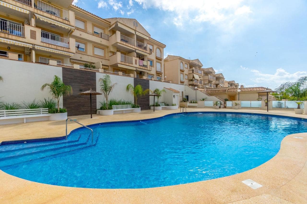 2 slaapkamer Appartement te koop in Cabo Roig met zwembad - € 245.000 (Ref: 8510036)