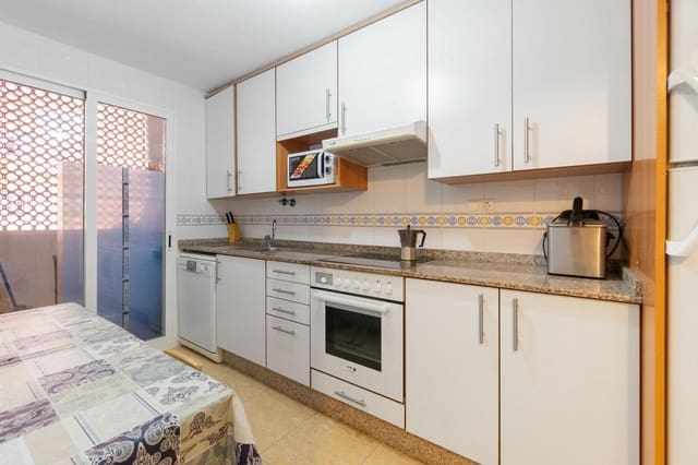 2 slaapkamer Appartement te koop in Cabo Roig, Orihuela met zwembad - € 245.000 (Ref: 8510036)