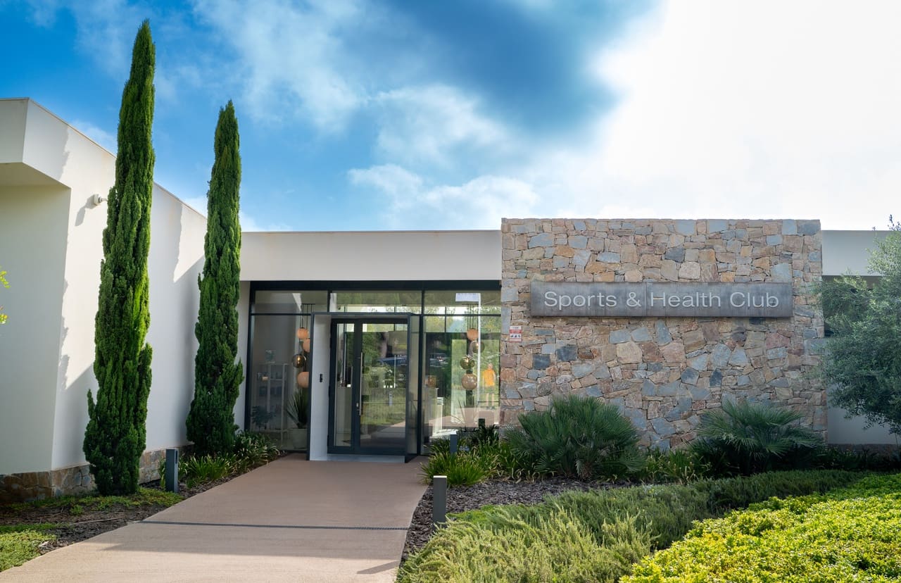 3 bedroom Villa for sale in Las Colinas Golf with pool garage - € 1,100,000 (Ref: 8529355)