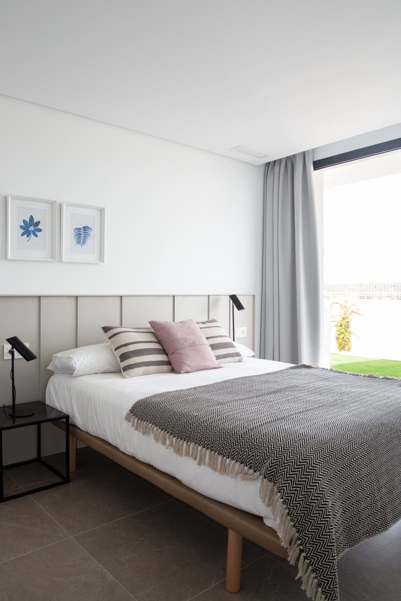 4 quarto Moradia para venda em Cabo Roig com piscina garagem - 1 160 000 € (Ref: 8542045)