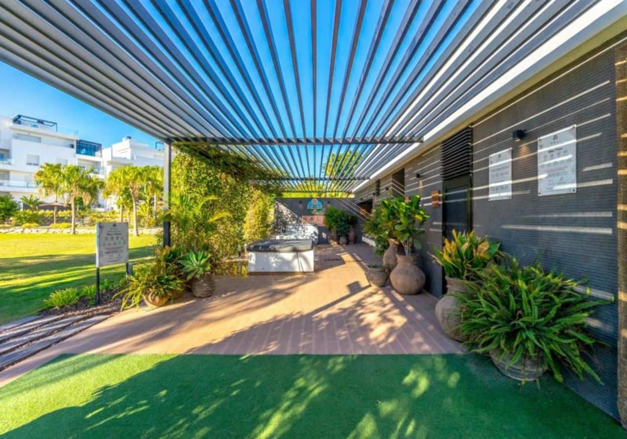 2 soverom Leilighet til salgs i Torrevieja med svømmebasseng - € 335 000 (Ref: 8601467)