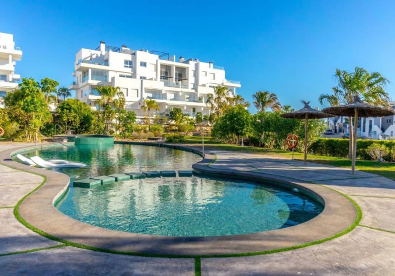 2 soverom Leilighet til salgs i Torrevieja med svømmebasseng - € 335 000 (Ref: 8601467)