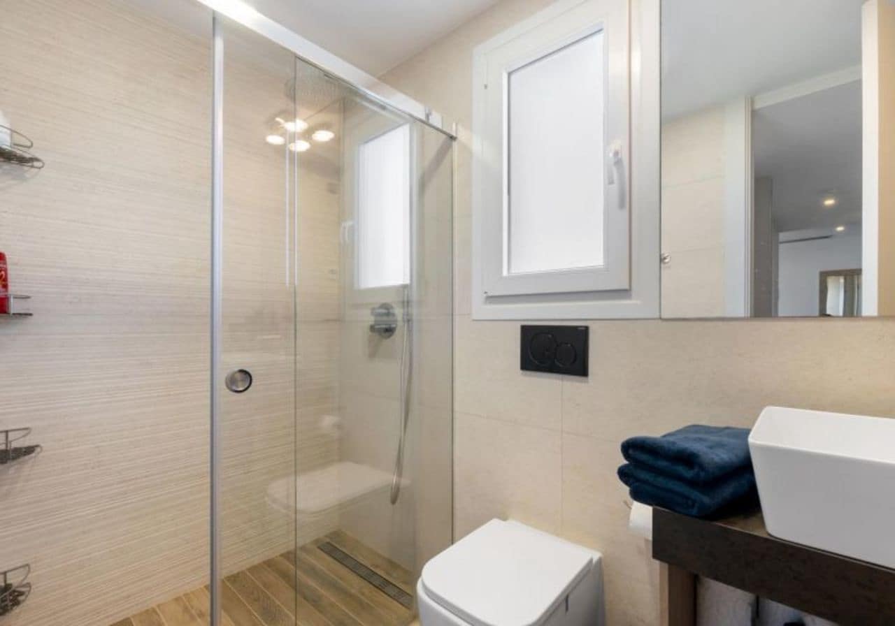 2 soverom Leilighet til salgs i Torrevieja med svømmebasseng - € 335 000 (Ref: 8601467)