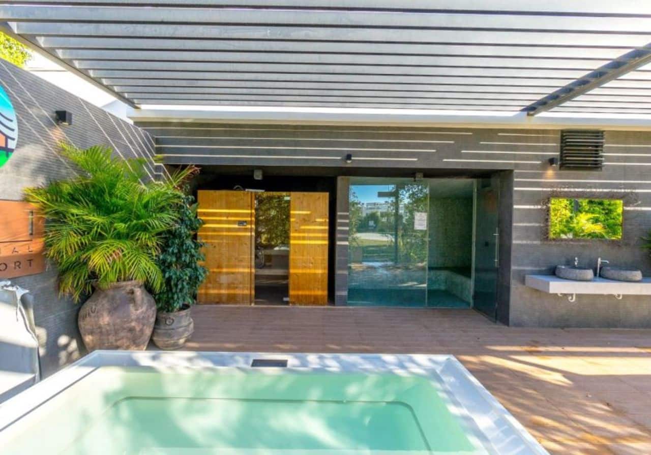 2 soverom Leilighet til salgs i Torrevieja med svømmebasseng - € 335 000 (Ref: 8601467)