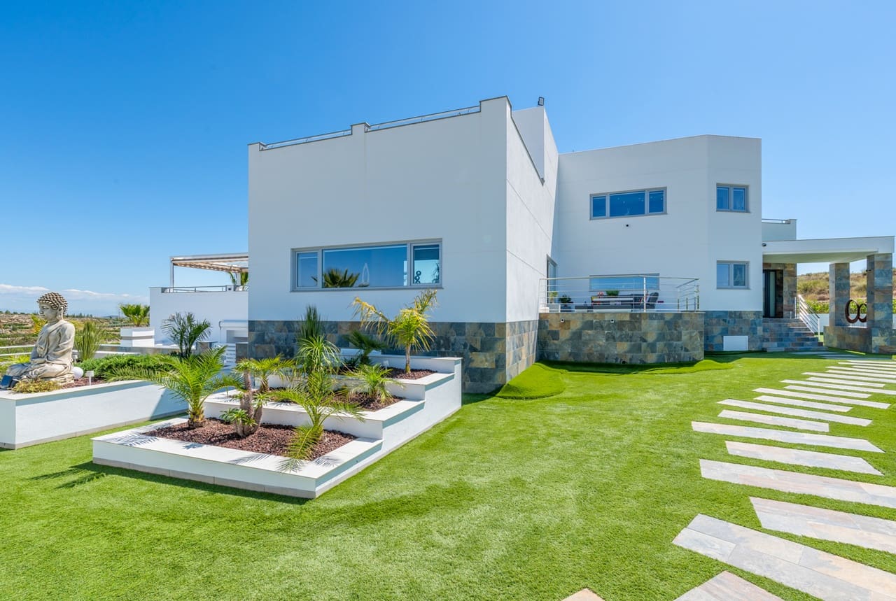 5 soveværelse Villa til salg i Torremendo med swimmingpool - € 1.695.000 (Ref: 8626536)
