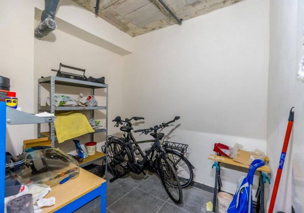 Apartamento de 3 habitaciones en Torrevieja en venta con piscina - 299.000 € (Ref: 8652079)