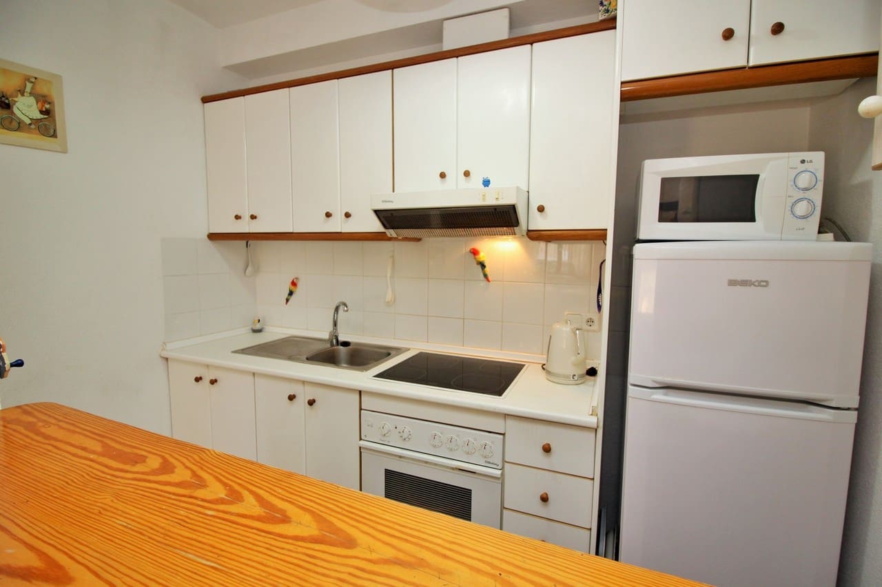 2 sypialnia Dom na sprzedaż w Playa Flamenca z basenem - 189 950 € (Ref: 8682061)