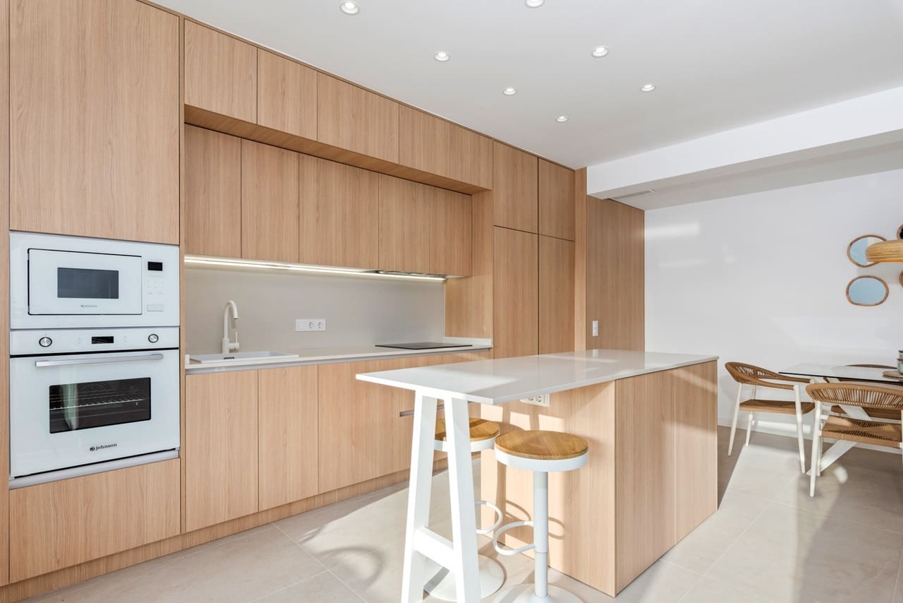 3 bedroom Villa for sale in Torrevieja with pool - € 499,000 (Ref: 8689004)