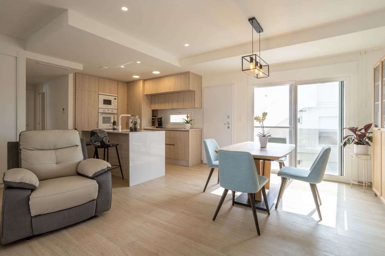 2 soveværelse Lejlighed til salg i Villamartin med swimmingpool garage - € 319.000 (Ref: 8717012)